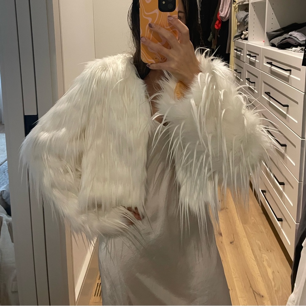 White Faux Fur Jacket Bollero Winter Wedding